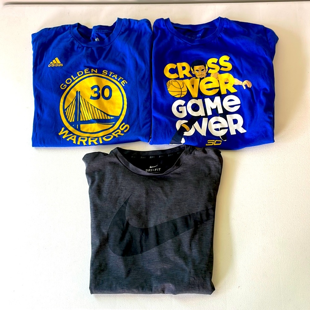 Mixed bundle of sports T-shirts